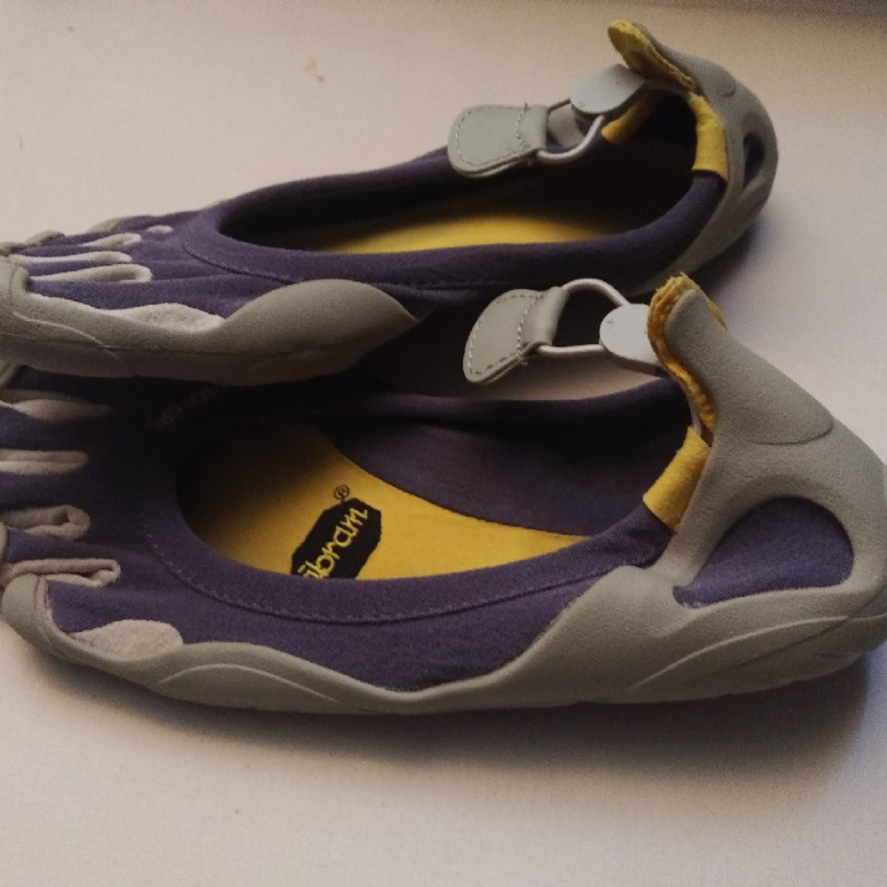 Vibram Fivefingers Classic Purple 40
